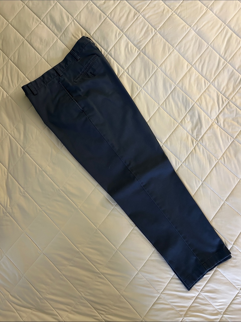 L.L. Bean Navy Classic Chino Pants 33 x 28 - Picture 2 of 3
